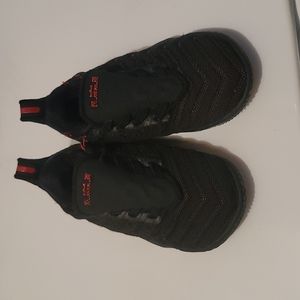Toddler Nike Lebron XVI sneakers